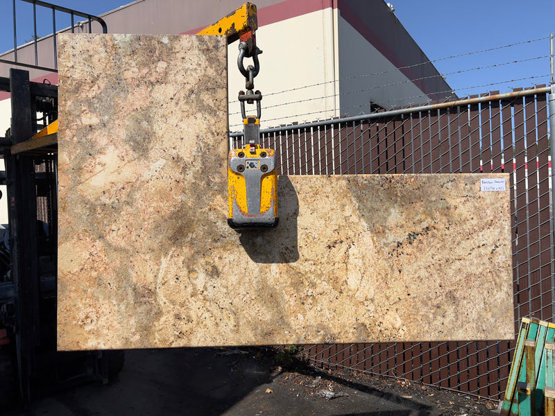 Cream Brazilian granite (50x72) remnant slab