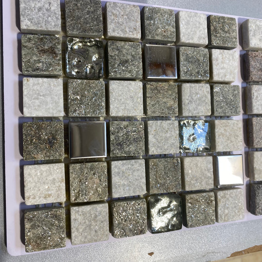 Grey mirrored look square mosaic - ckbe02
