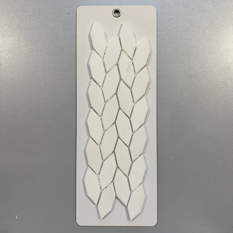 White marble abstract mosaic/pool tile - pclnl286